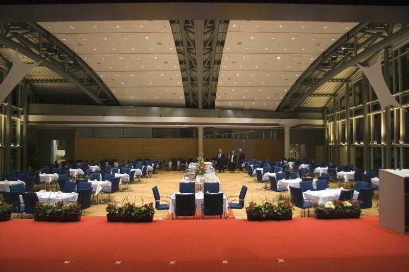 Фото Kongresshotel Potsdam am Templiner See