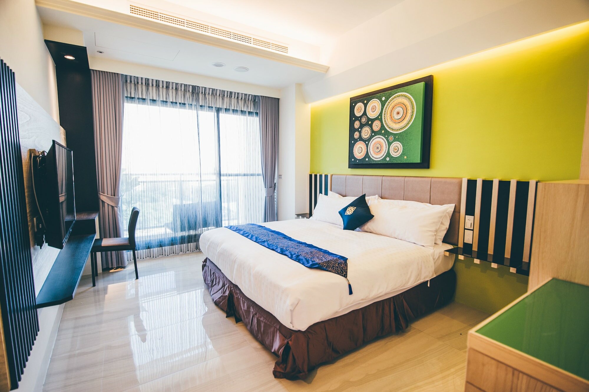 Фото Mambo Boutique Hotel