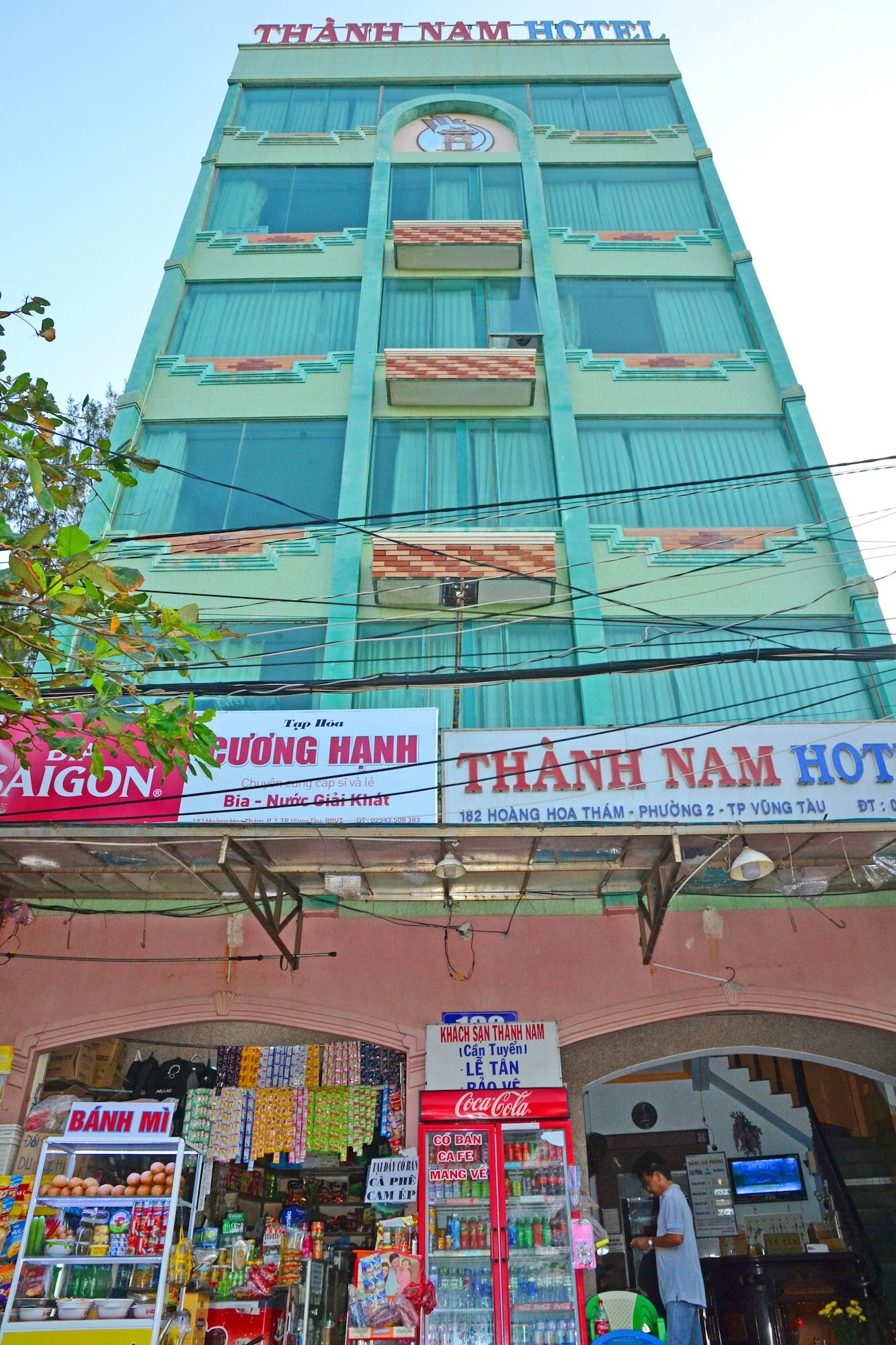 Фото отеля 1