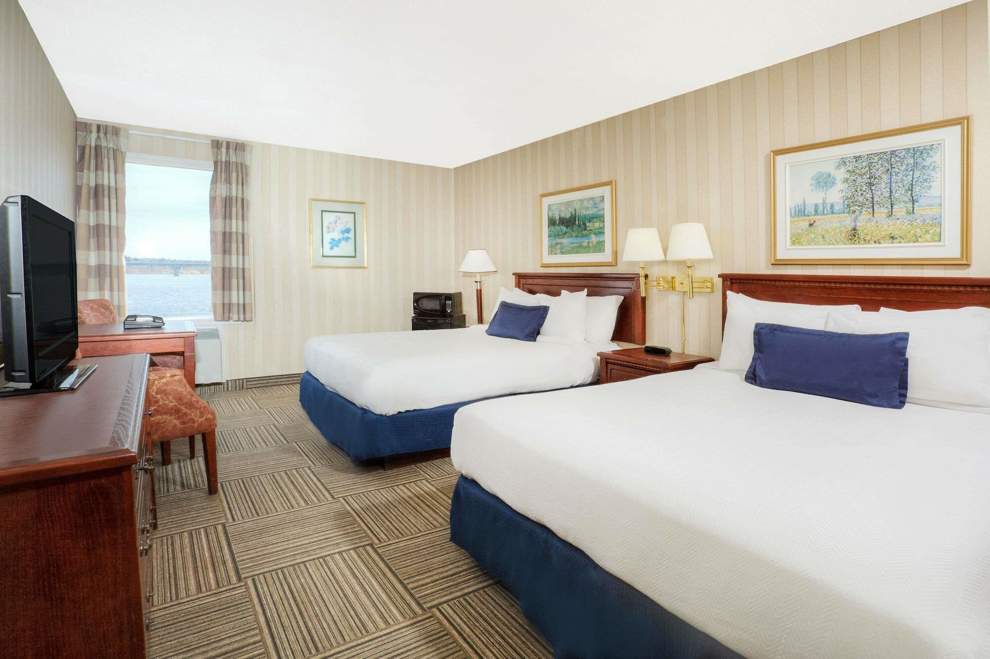 Фото Travelodge by Wyndham Miramichi New Brunswick