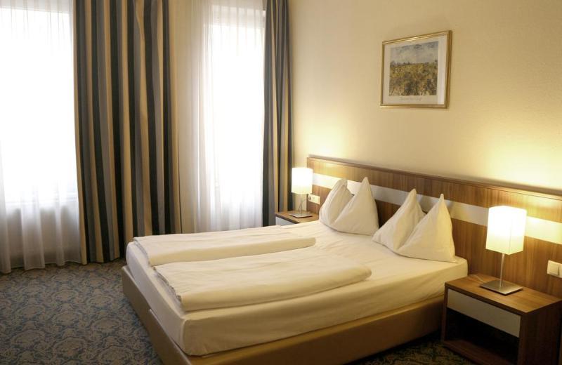 Фото Hotel Carina Vienna
