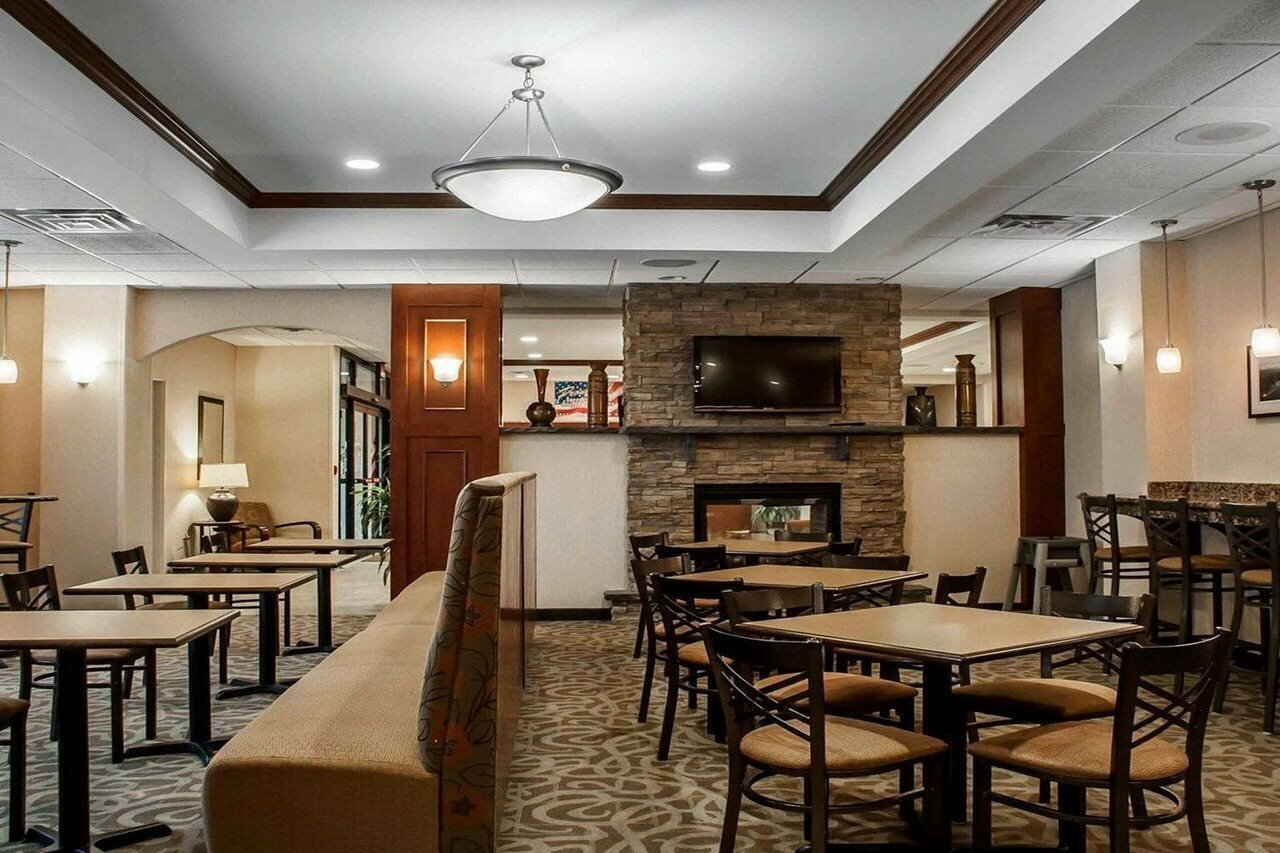 Фото Comfort Inn & Suites Watertown - 1000 Islands