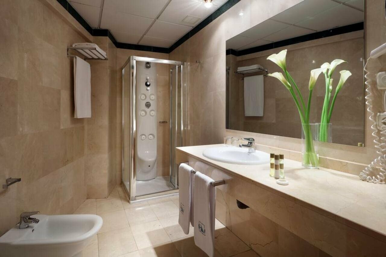 Фото Eurostars Plaza Acueducto