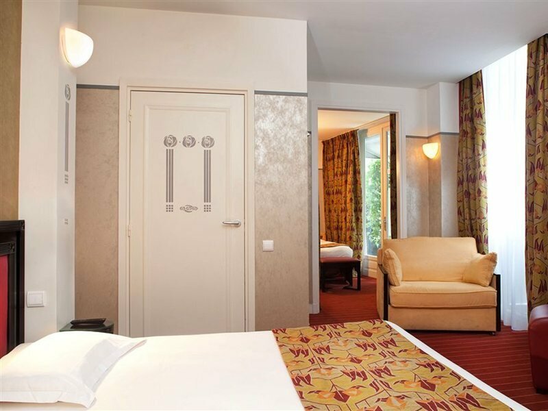 Фото Hotel Eiffel Seine