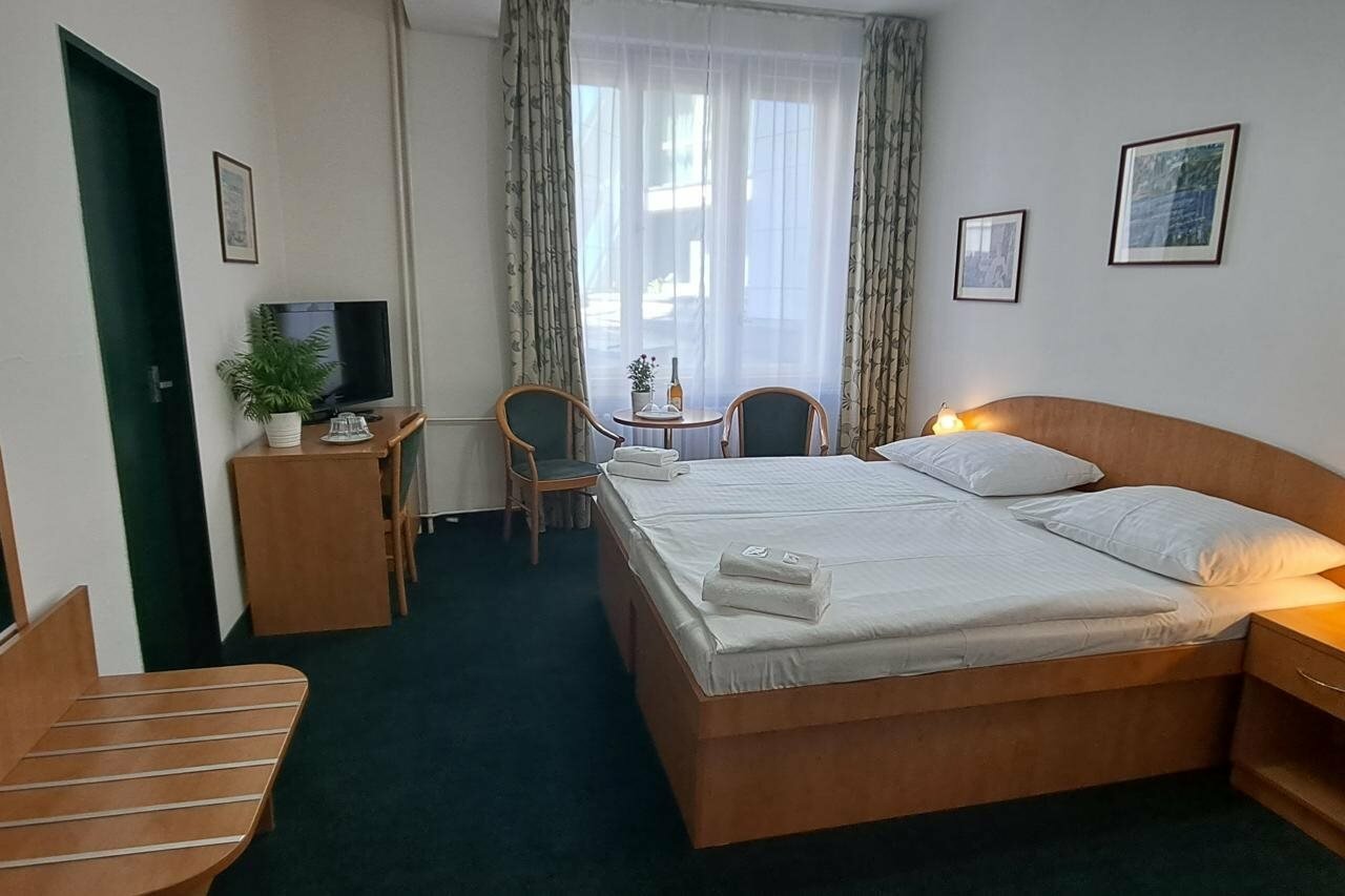 Фото отеля 2