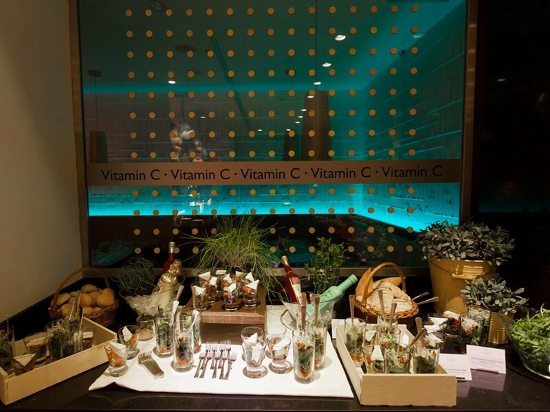 Фото Ikonik Parlament