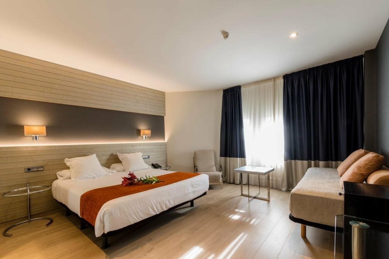 Фото Hotel Avenida