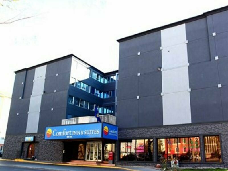 Гостиница Comfort Inn & Suites Downtown Edmonton в Эдмонтоне