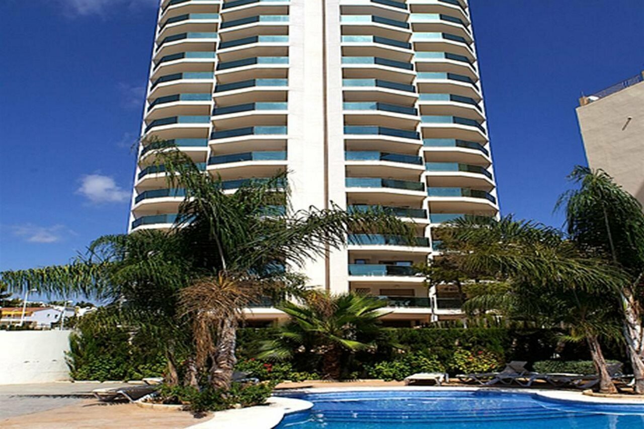 Фото Apartamentos Esmeralda