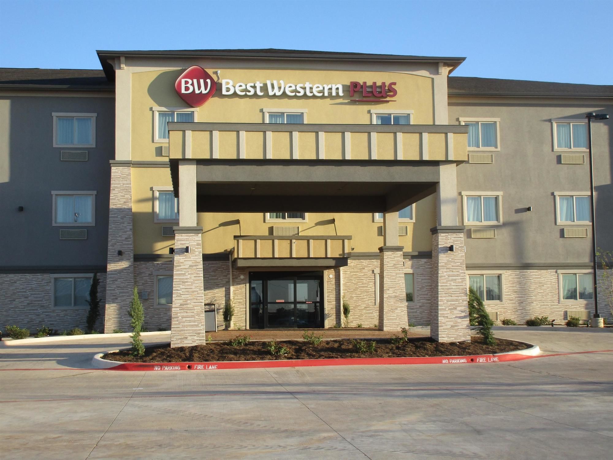 Фото Best Western Plus Lonestar Inn & Suites