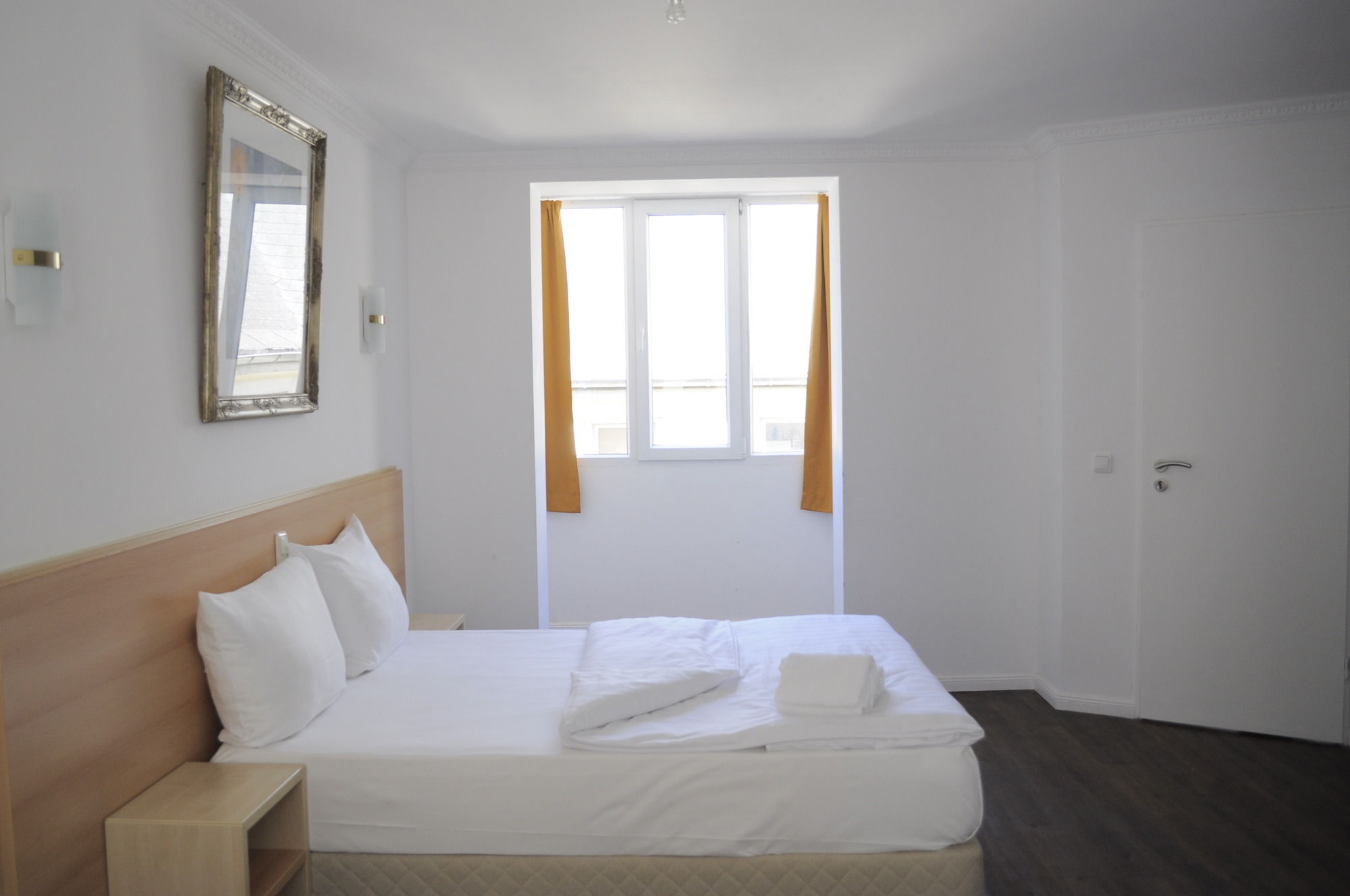 Фото Hotel Budapester Hof