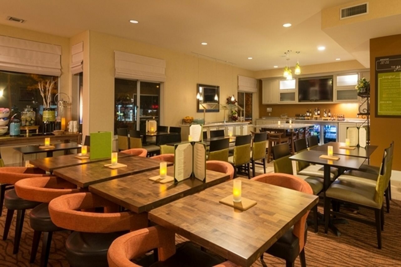 Фото Hilton Garden Inn Flagstaff