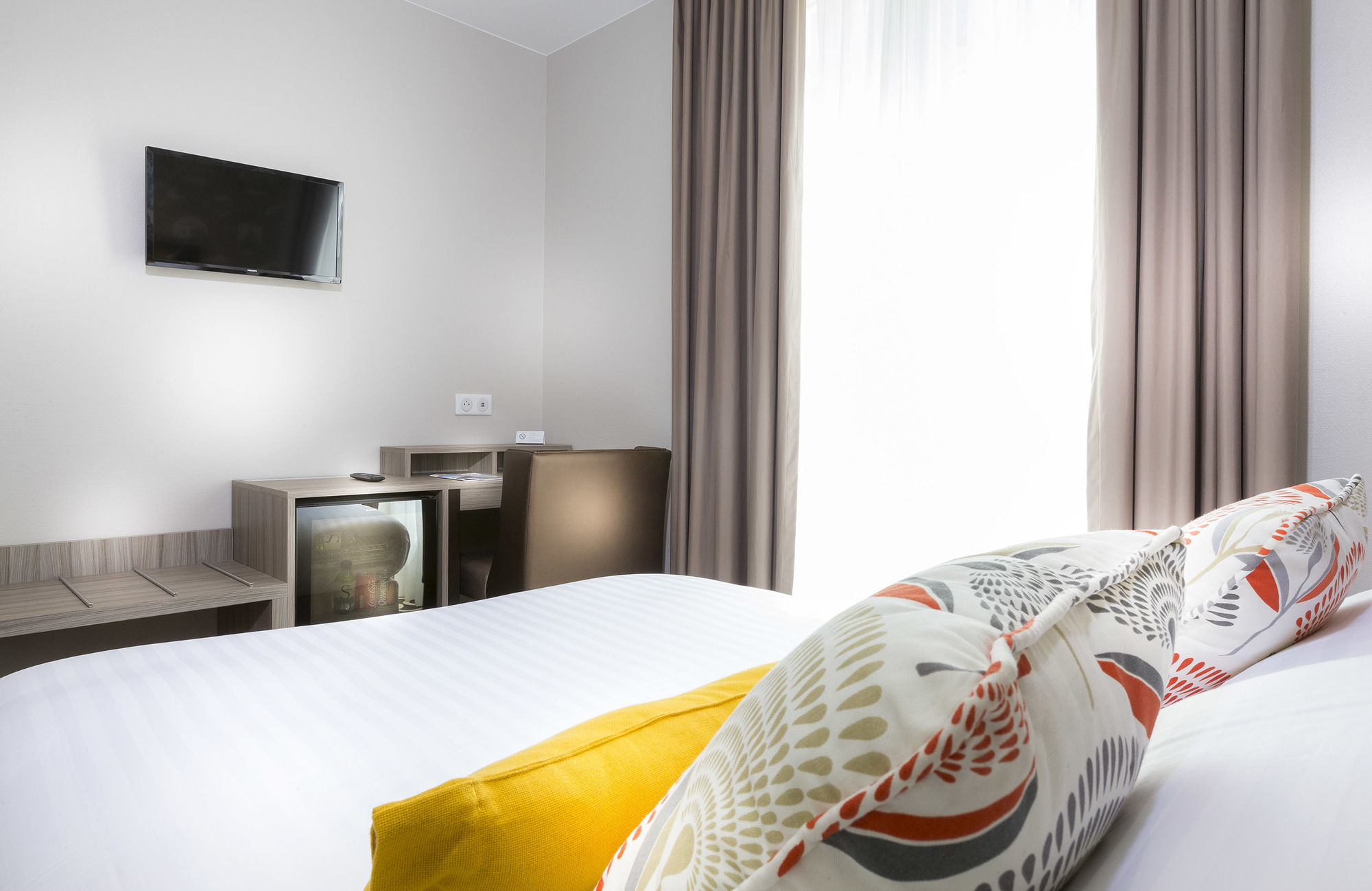 Фото Hôtel International Paris