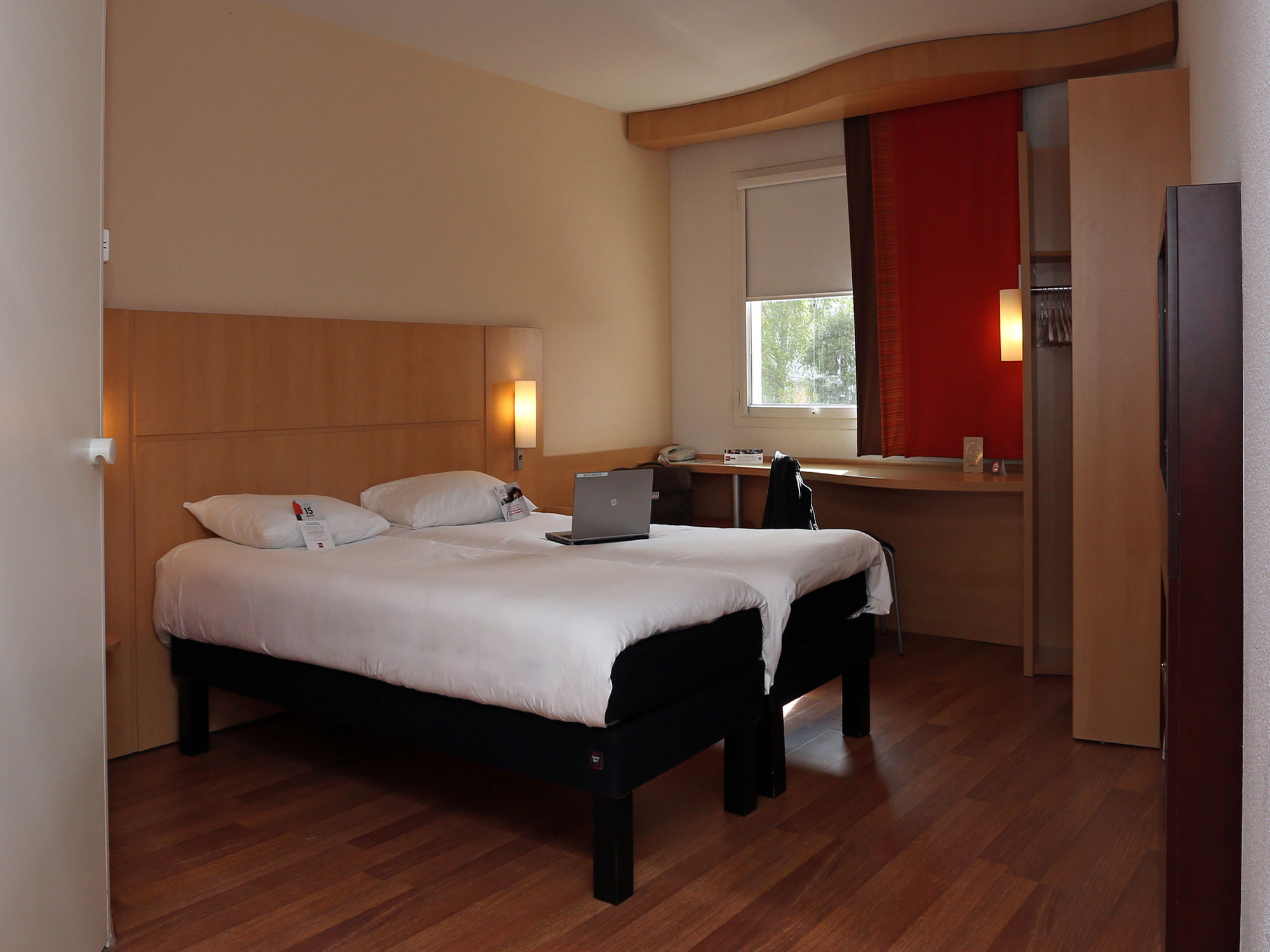 Фото ibis Martigues Hotel