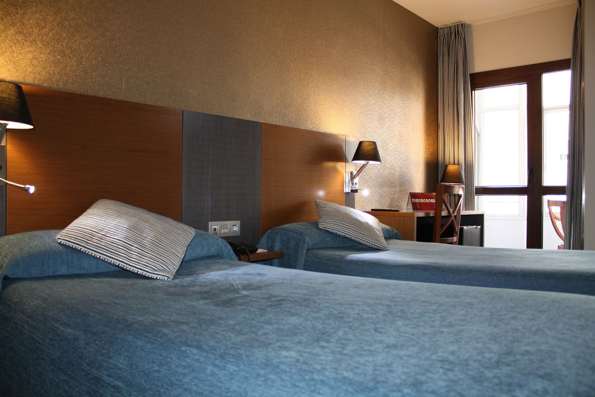 Фото Hotel Regio Cadiz