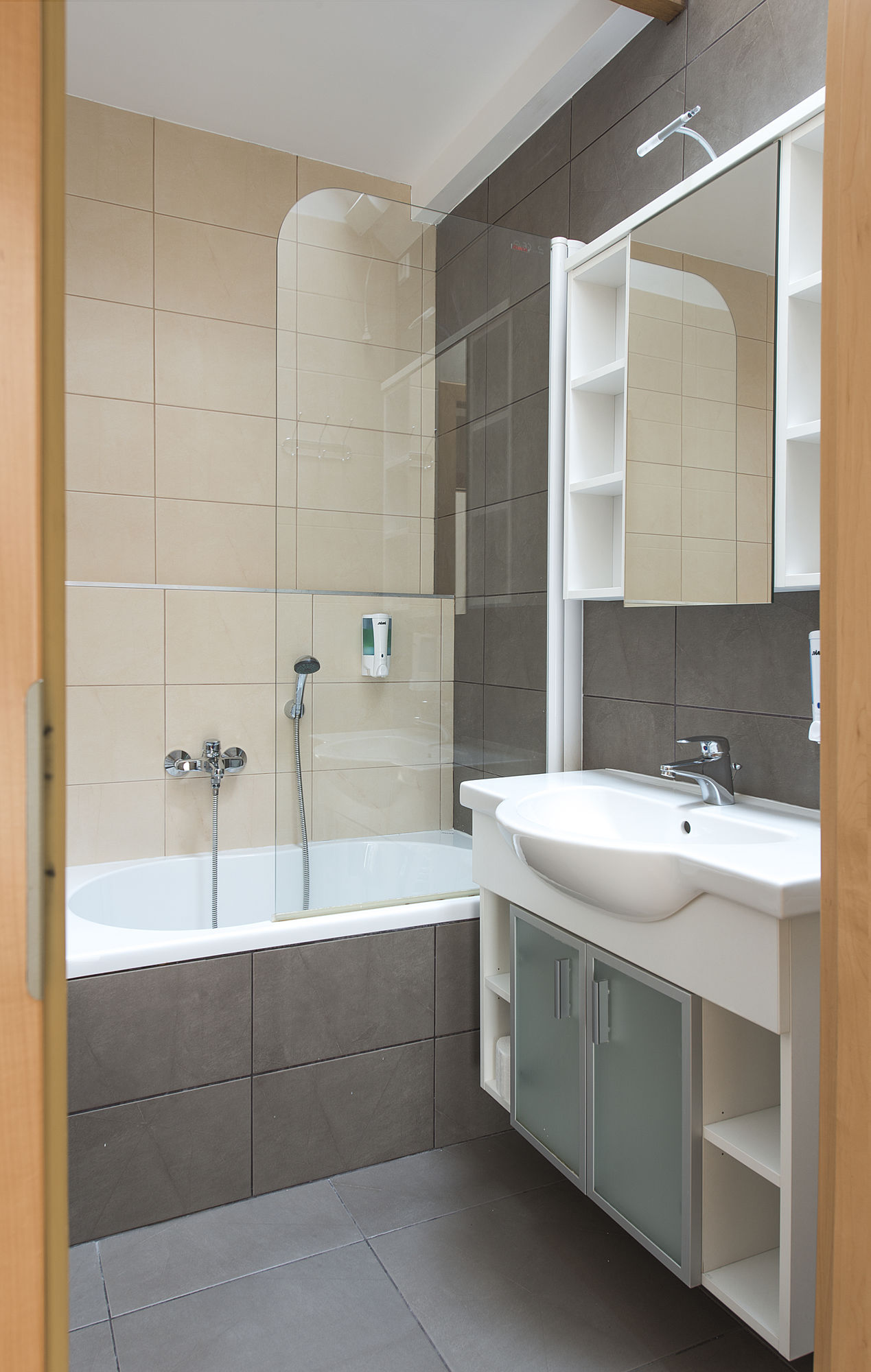 Фото Апартаменты DownTown Suites Kodaňská