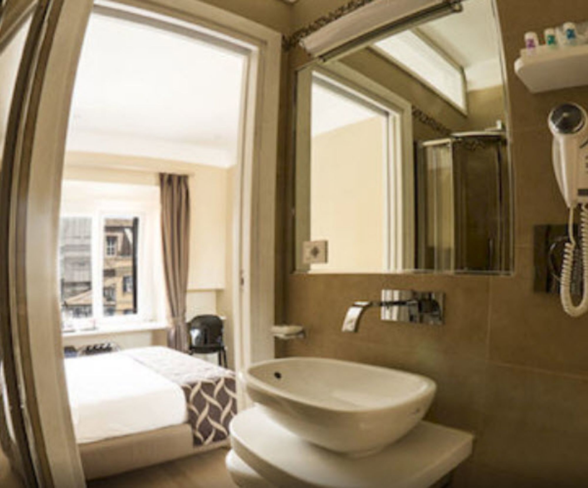 Фото Hotel Scalinata di Spagna