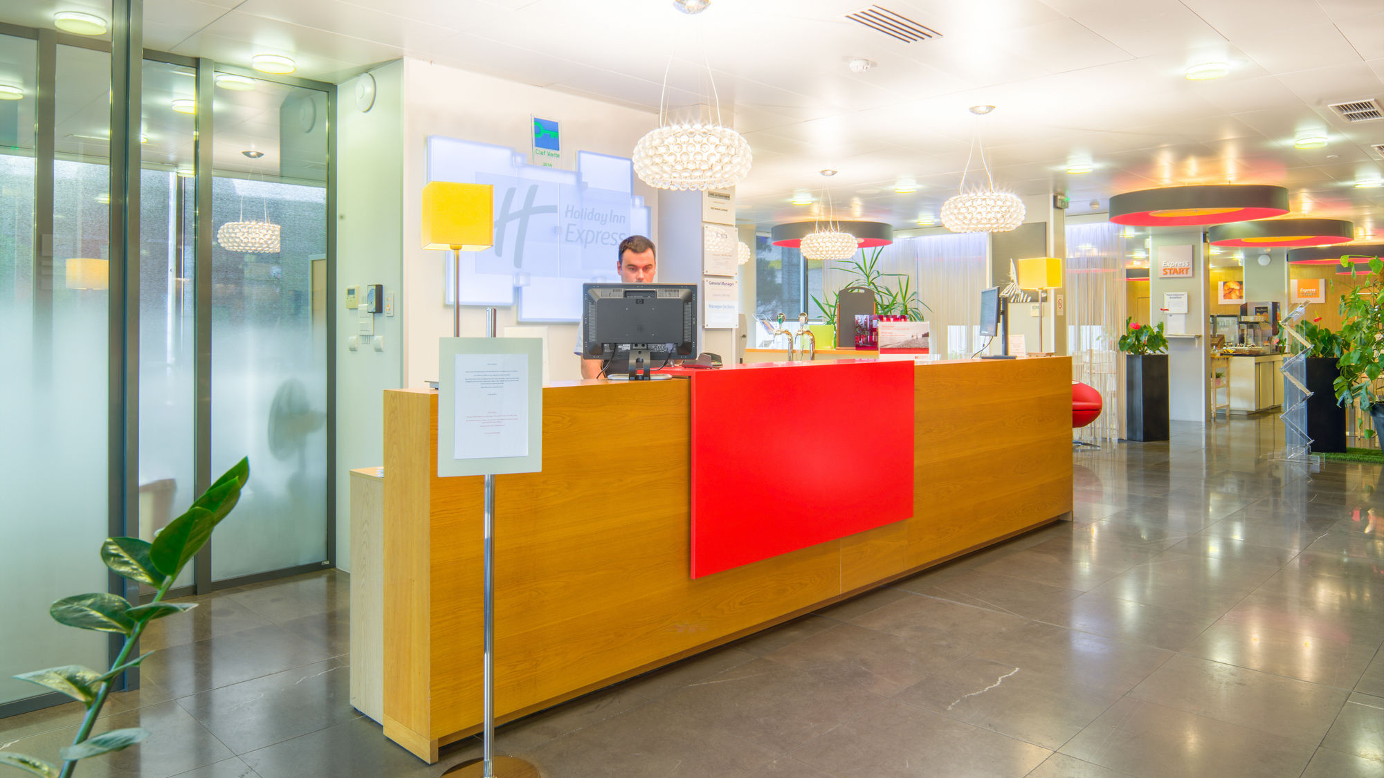 Фото Holiday Inn Express Saint-Nazaire