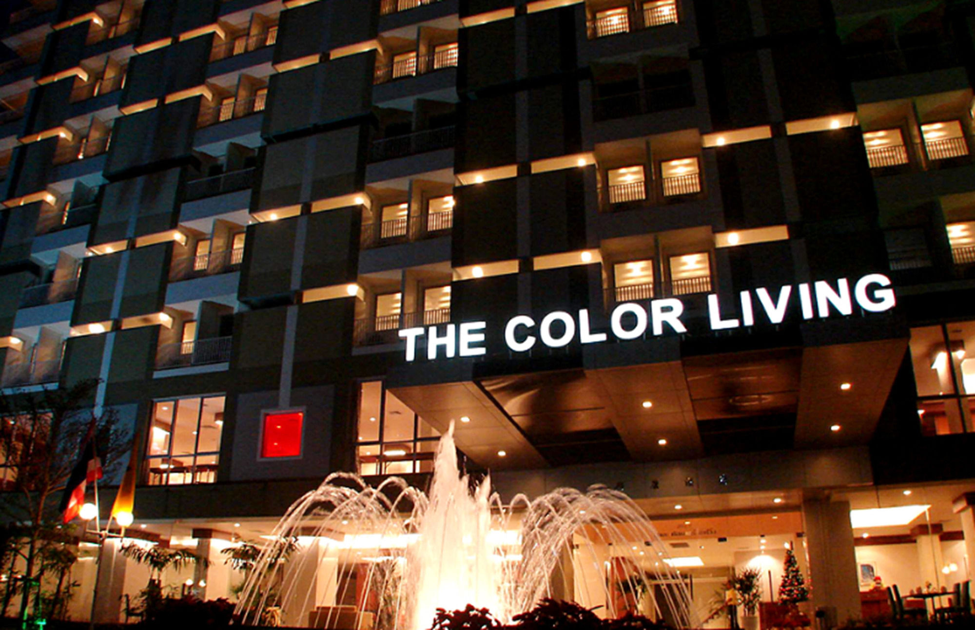 Фото The Color Living Hotel