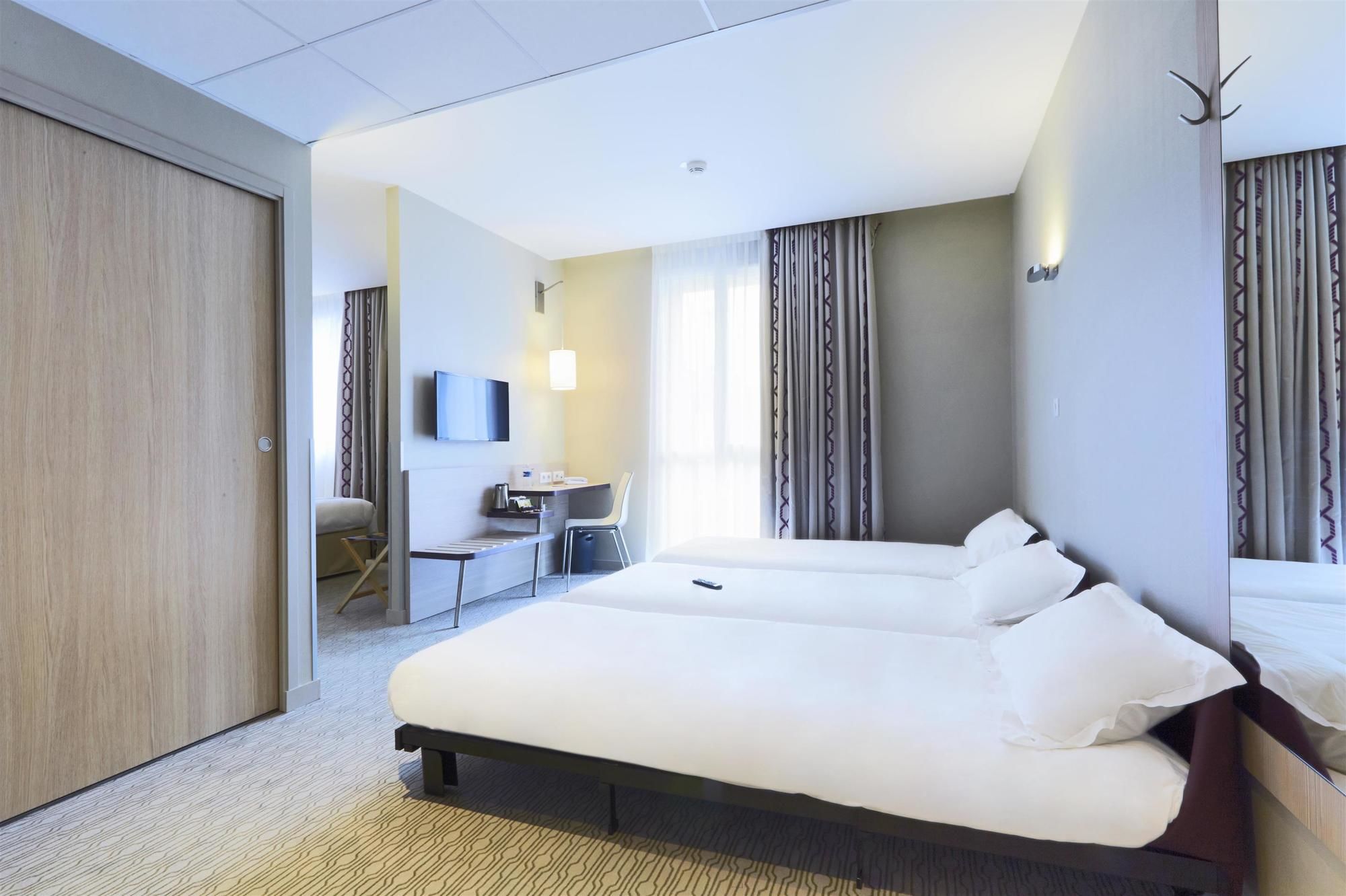 Фото Kyriad Prestige Saint-Malo