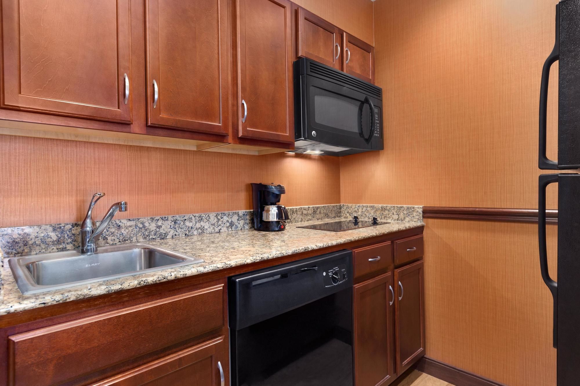 Фото Homewood Suites Medford