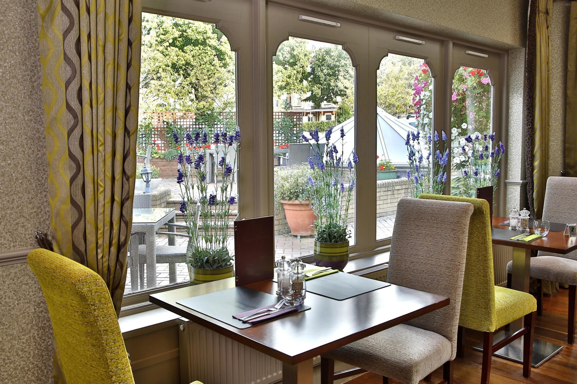 Фото Best Western Plus The Connaught Hotel & SPA