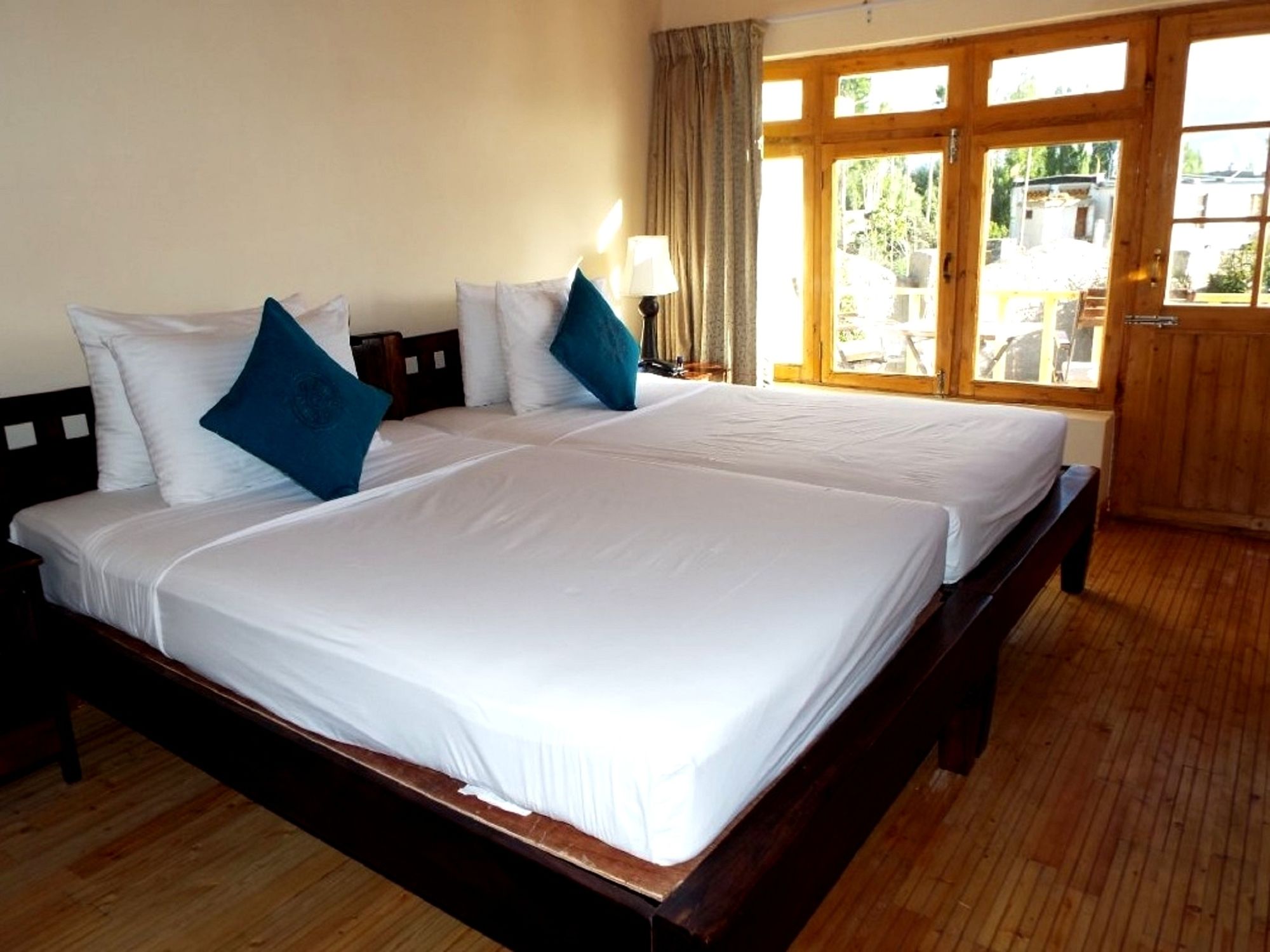 Фото отеля 3