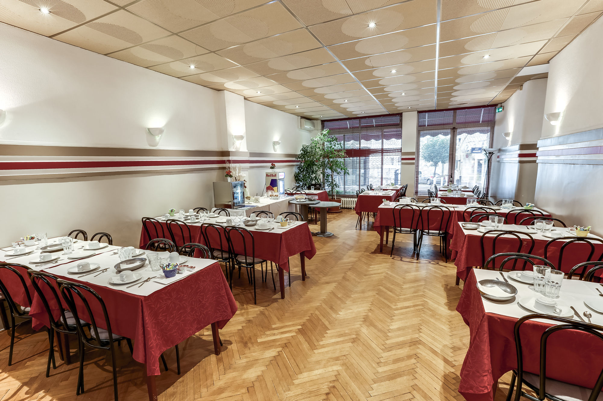 Фото CASA MOHO Juan Les Pins