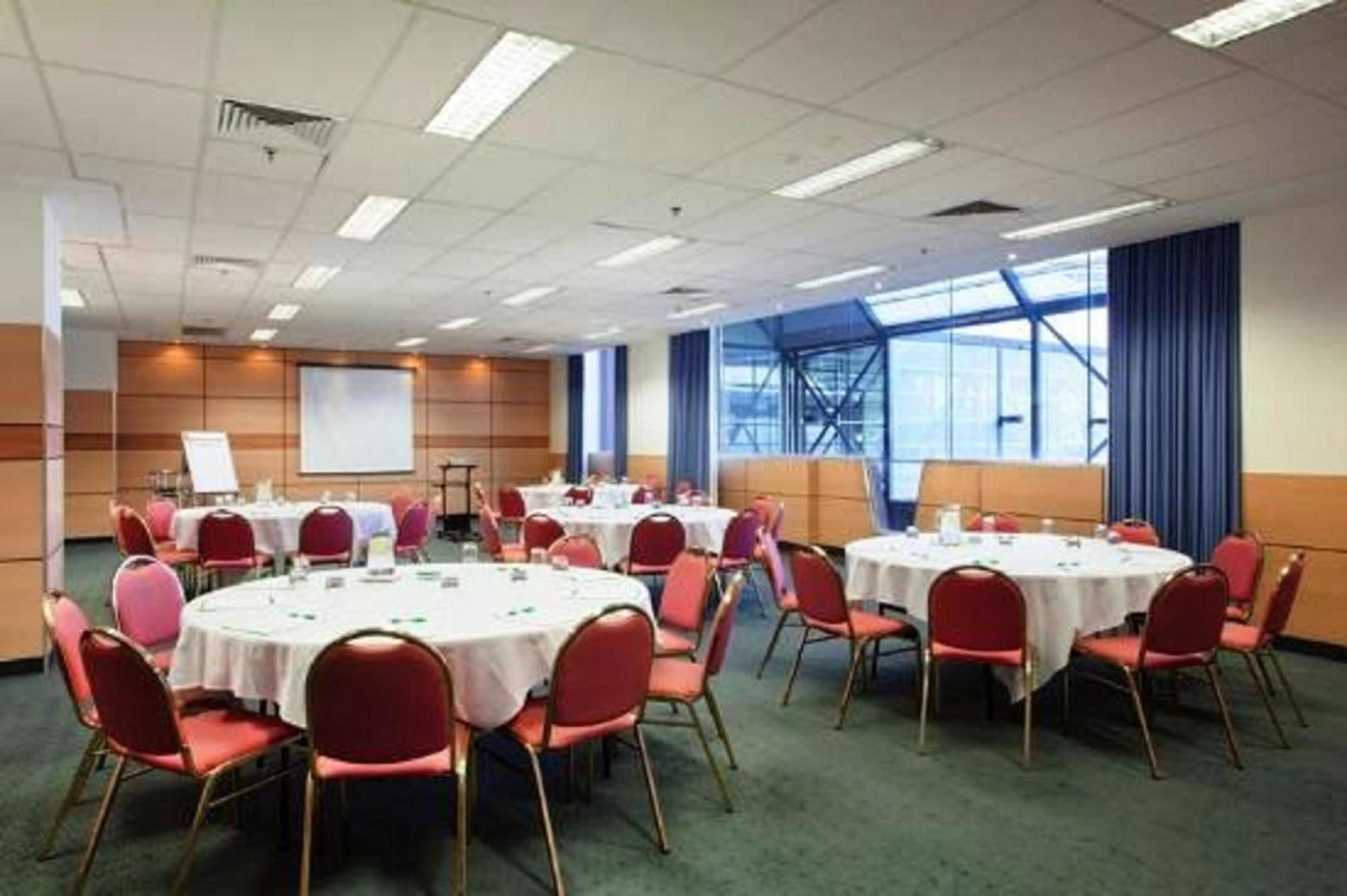 Фото DoubleTree by Hilton Hotel Esplanade Darwin