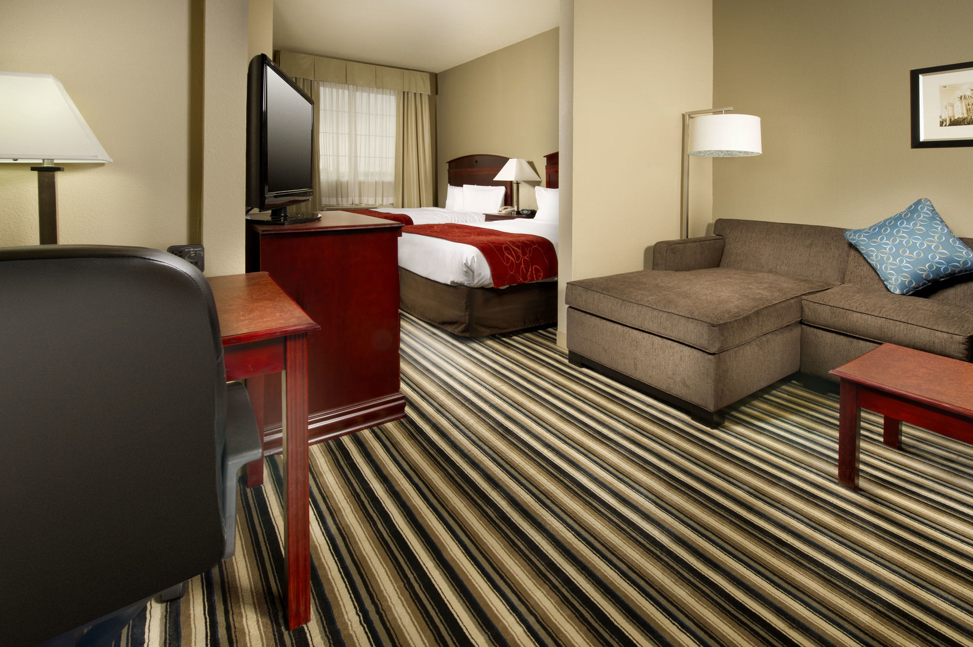Фото Comfort Suites Waco North - Near University Area