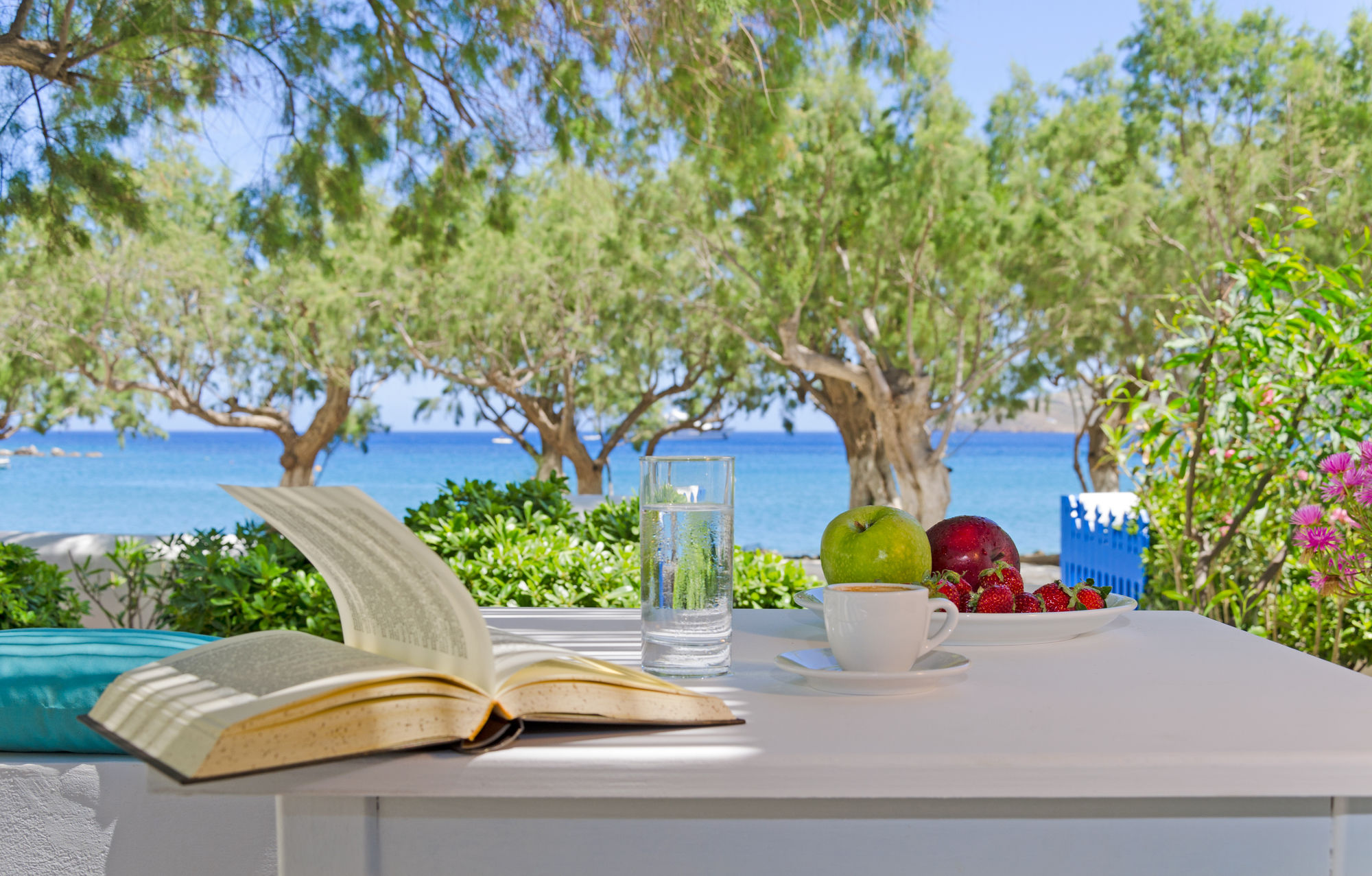 Фото Mouras Studios