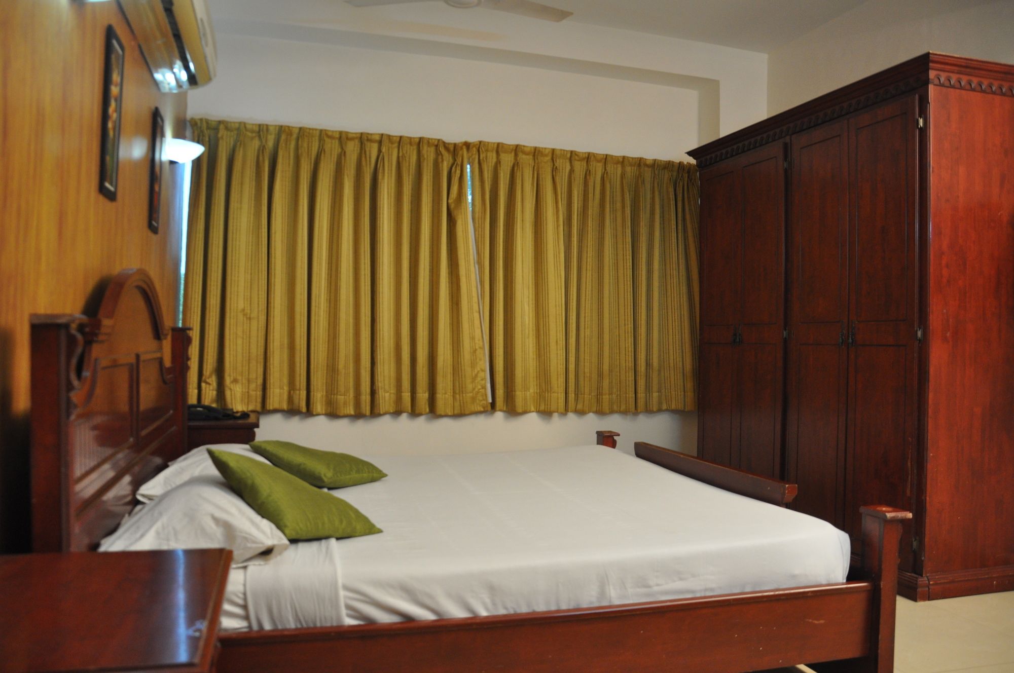Фото Kings Hotel Egmore