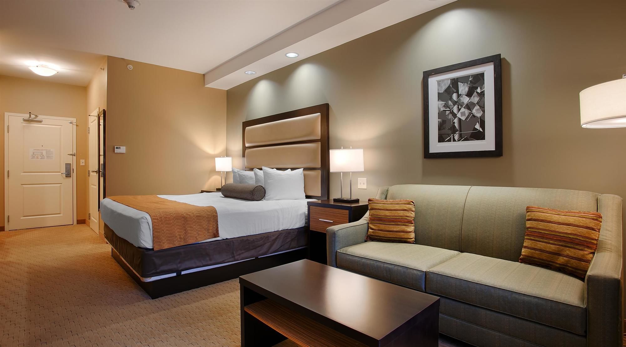 Фото Best Western Plus College Park Hotel
