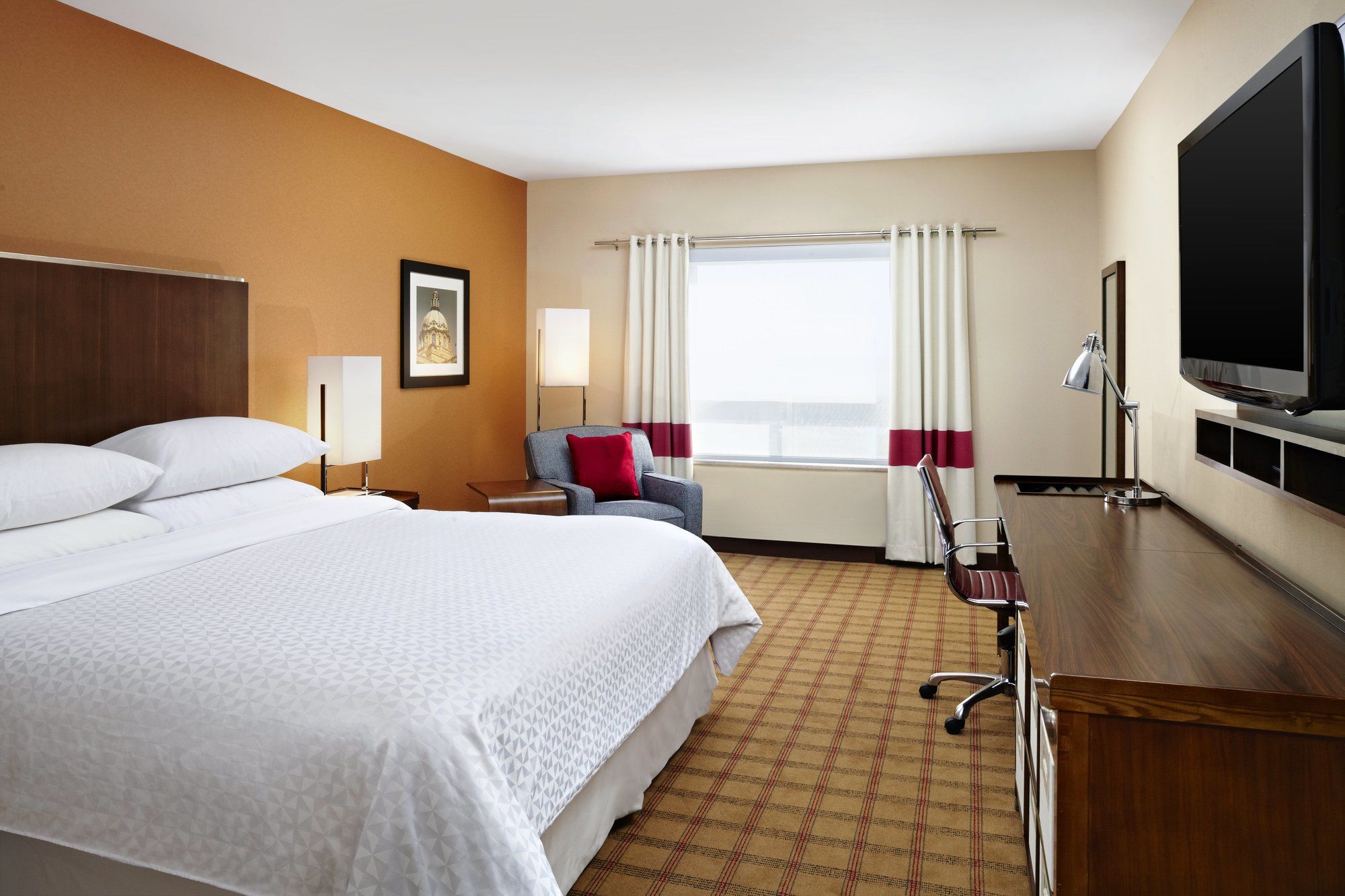 Фото Four Points by Sheraton Edmonton Gateway