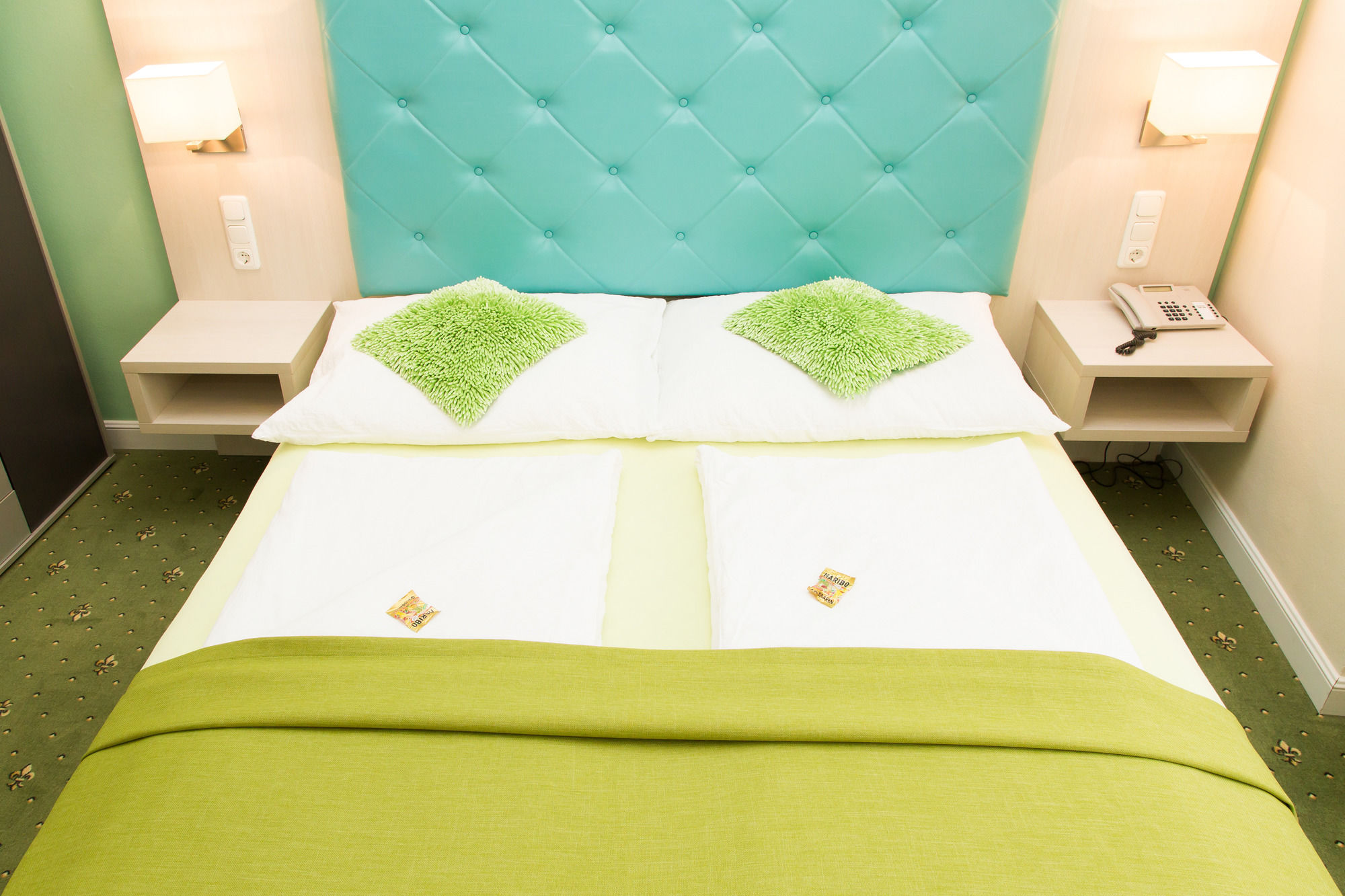 Фото Odeon Hotel