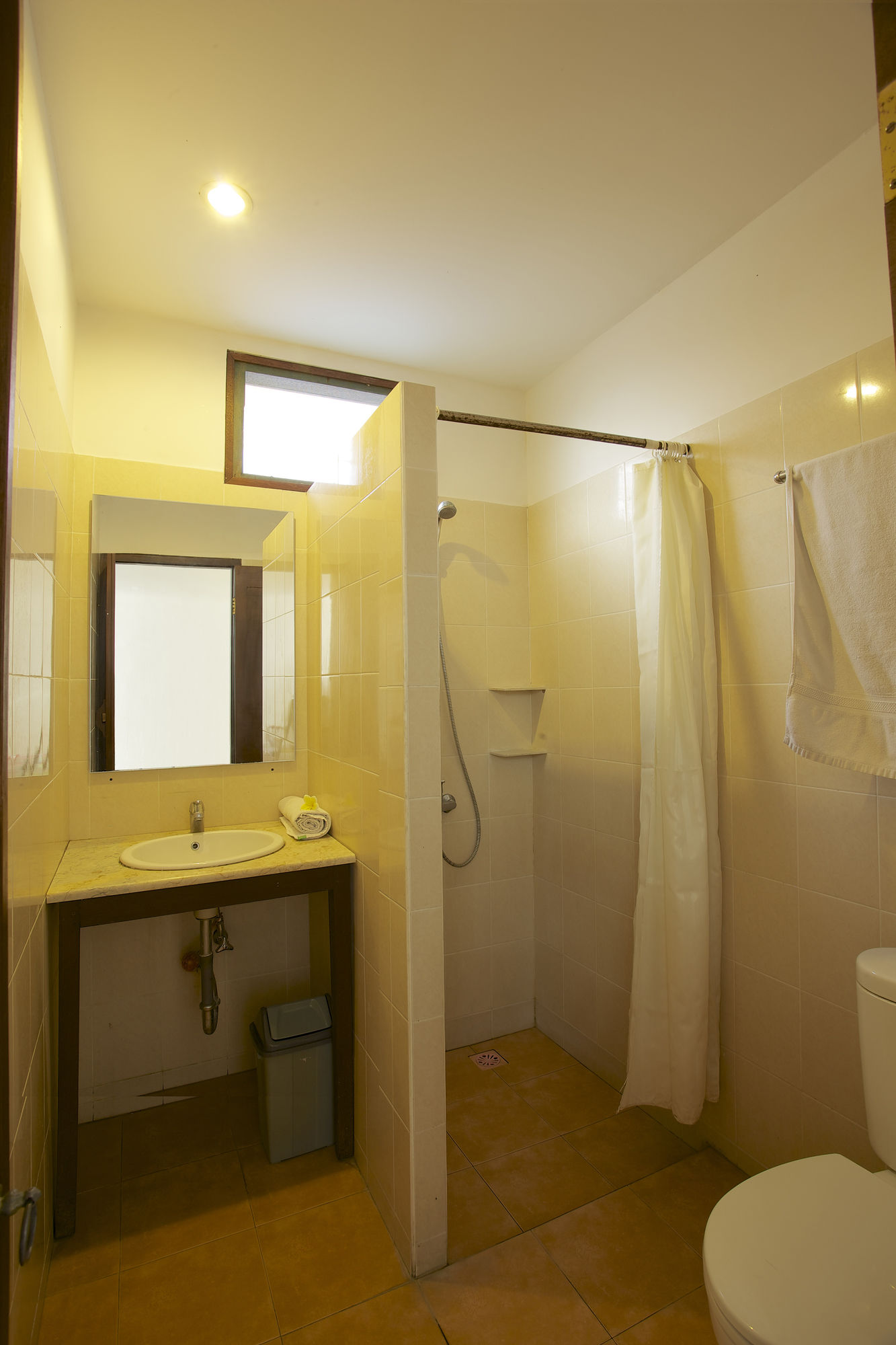 Фото Ayu Lili Garden Hotel