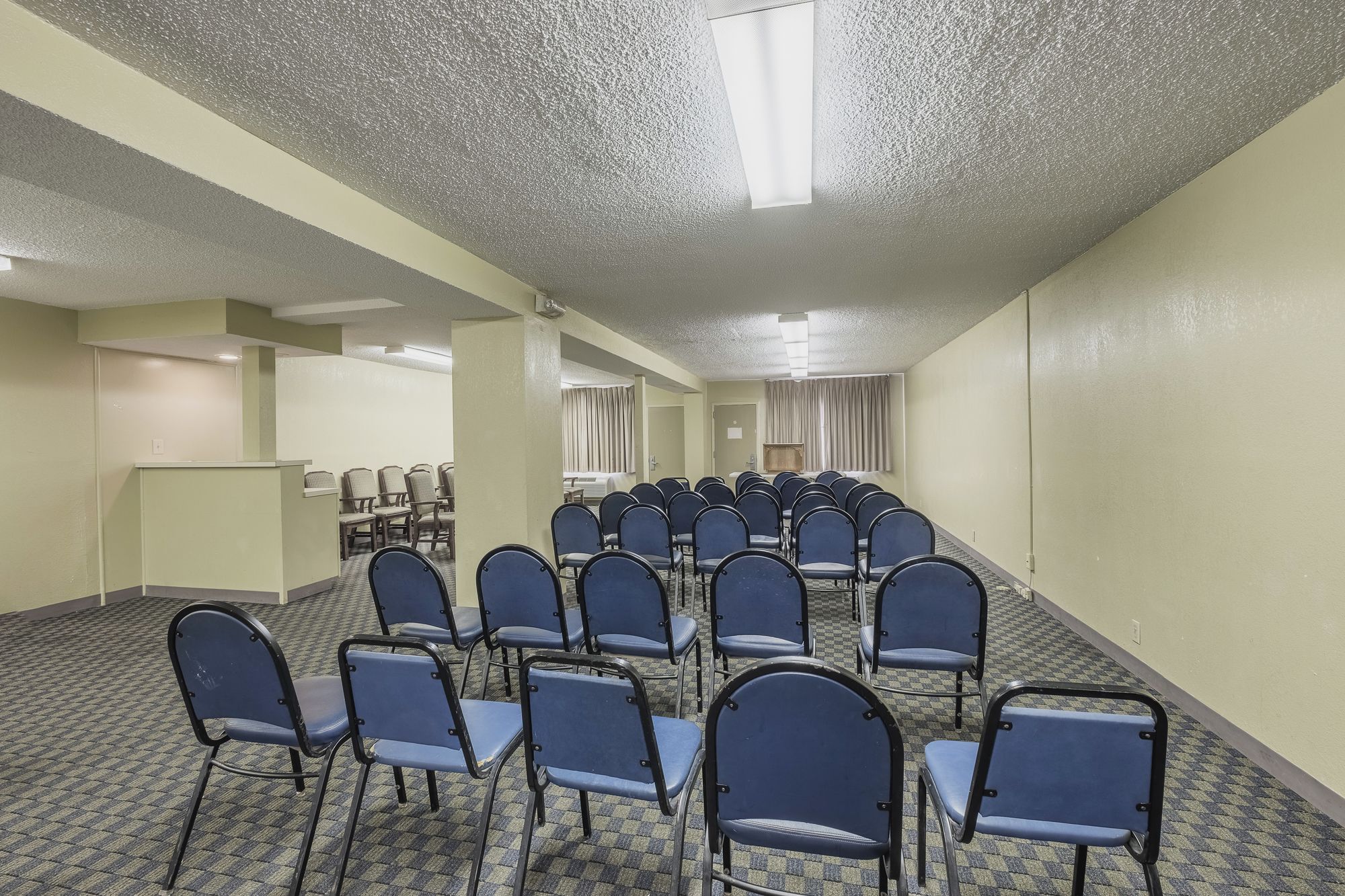 Фото Red Roof Inn Meridian