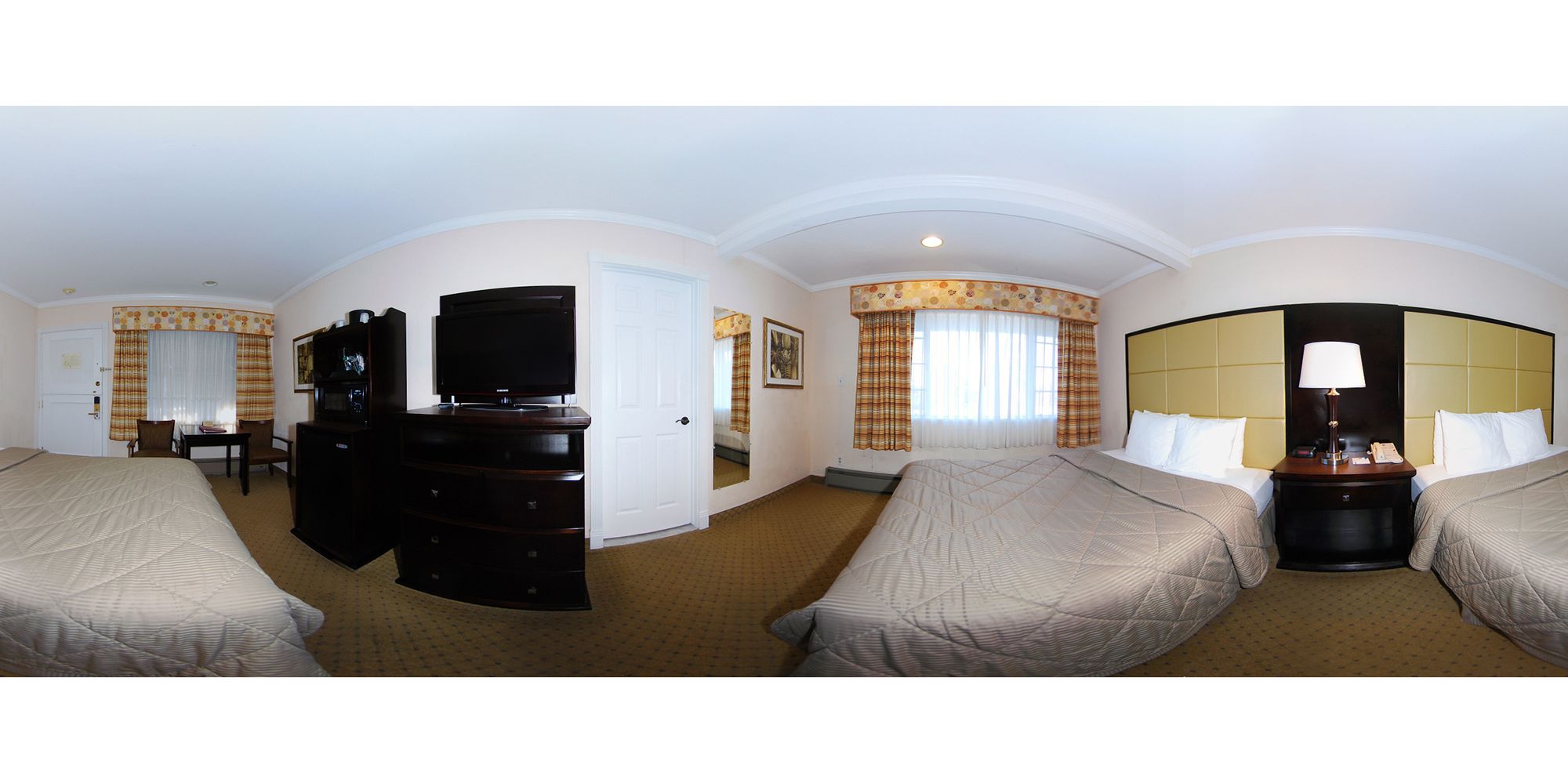 Фото Comfort Inn Carmel by The Sea