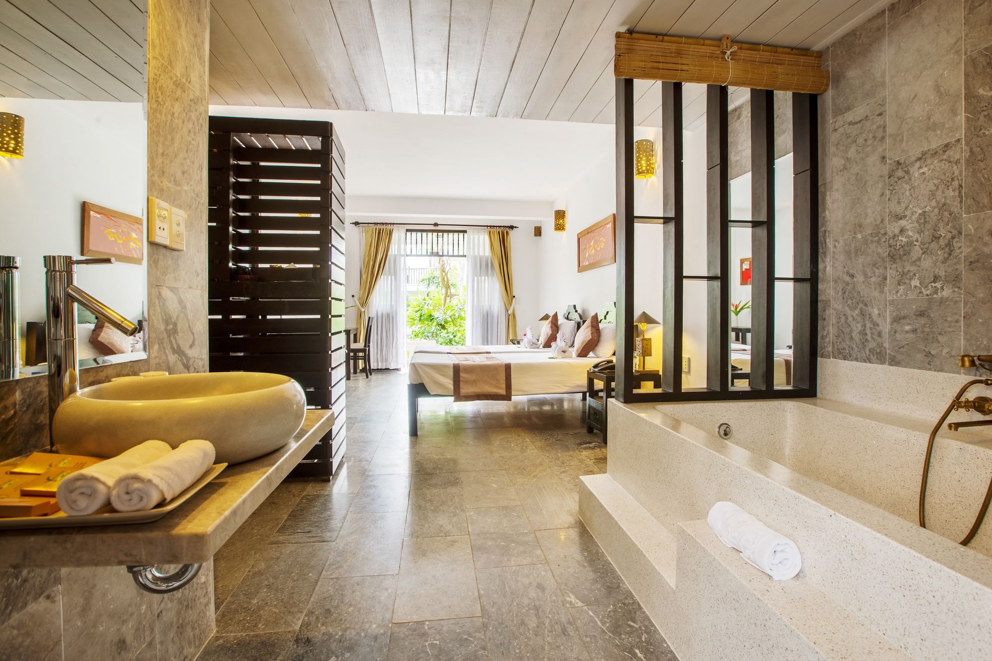 Фото Hoi An Coco River Resort & SPA