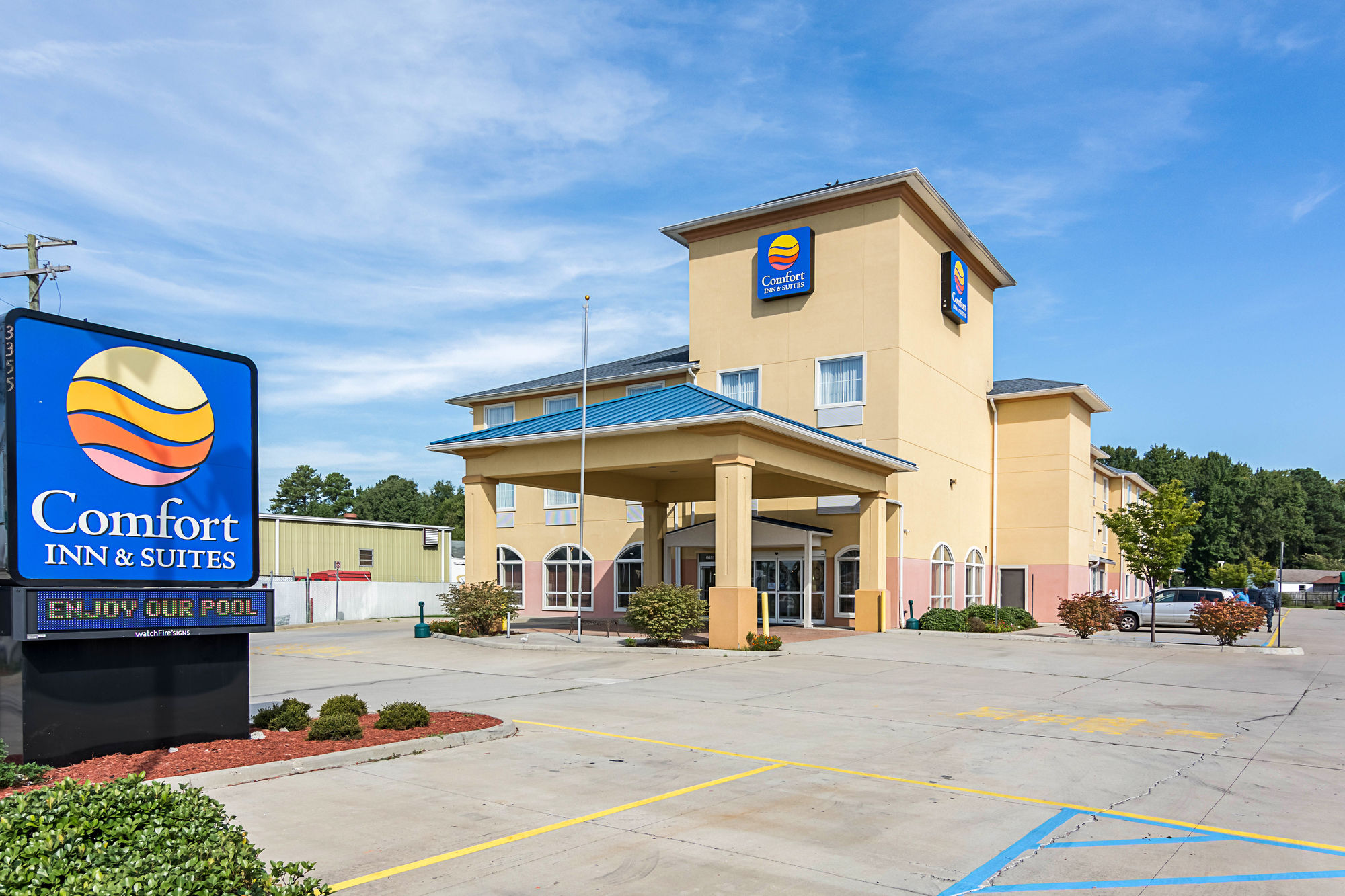 Фото Comfort Inn & Suites Chesapeake - Portsmouth