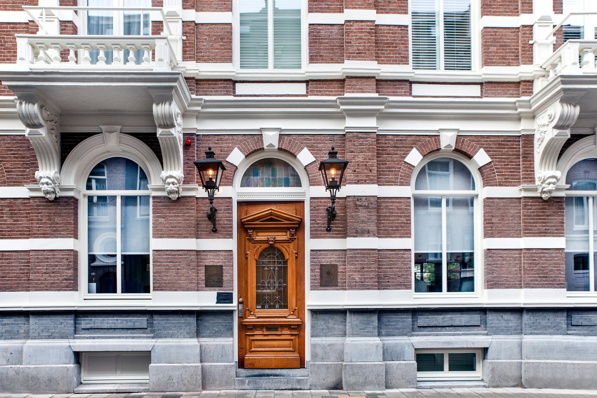 Фото Pillows Anna van den Vondel