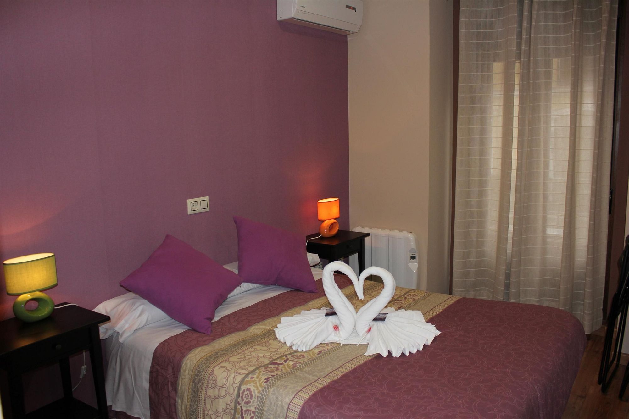 Фото Hostal Art Madrid