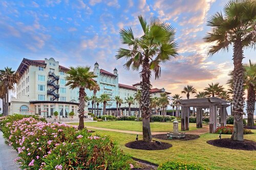 Гостиница Grand Galvez Resort, Autograph Collection в Галвестоне