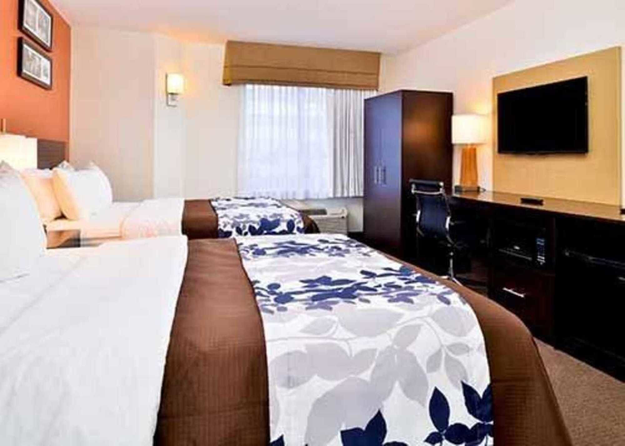 Фото Sleep Inn Beaufort