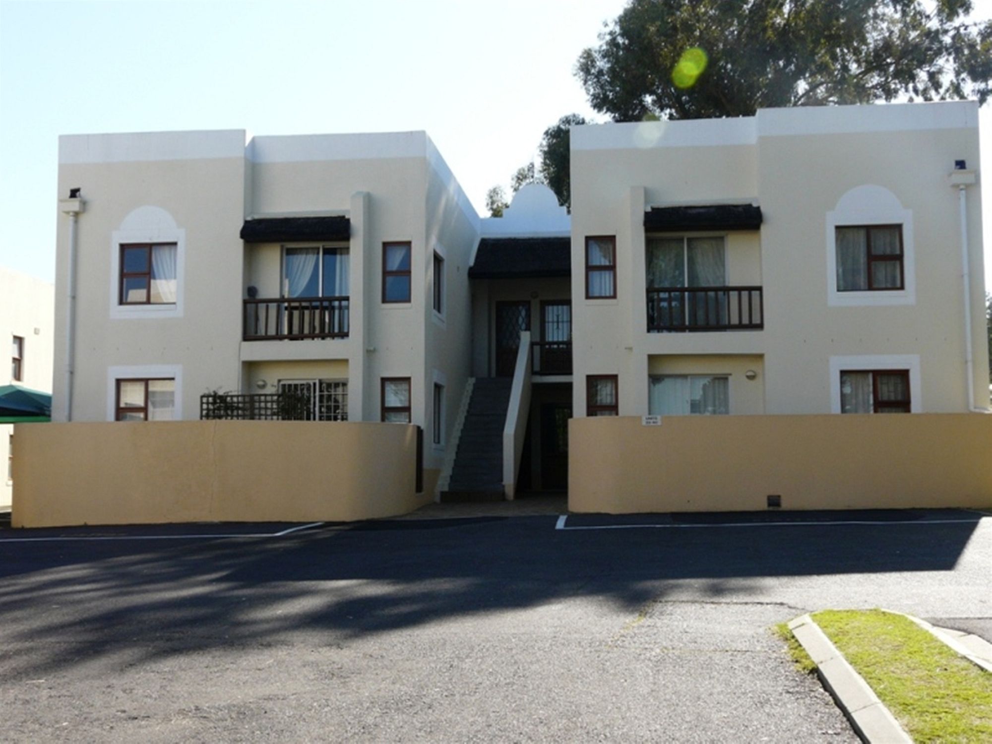 Фото Serengeti Self Catering Units