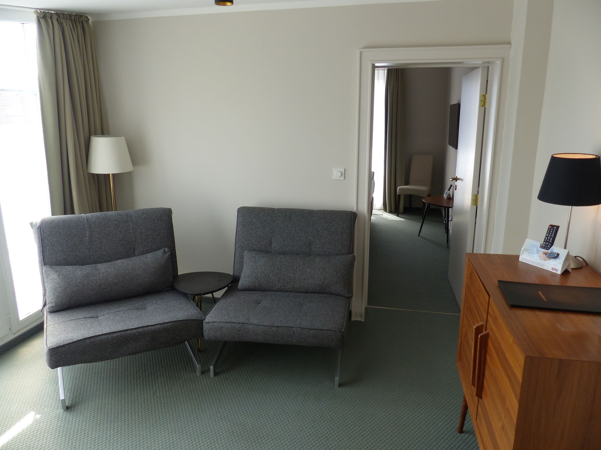 Фото Prinz Myshkin Parkhotel