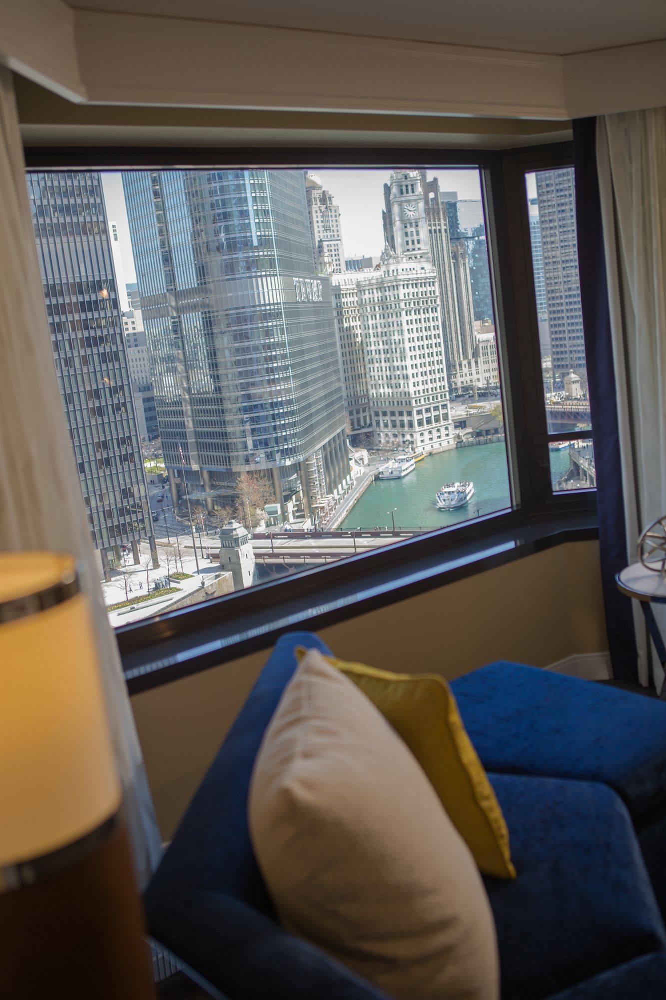 Фото Renaissance Chicago Downtown Hotel