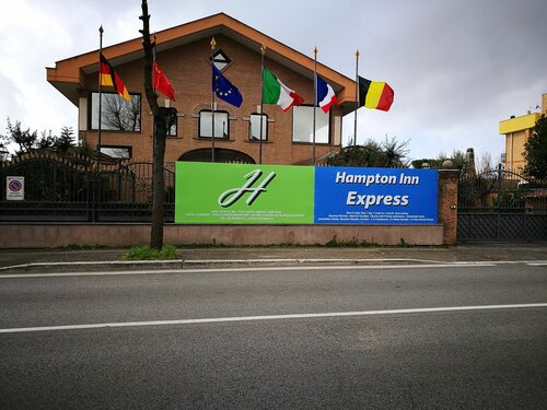 Гостиница Euro House Inn Airport Hotel & Residence в Фьюмичино