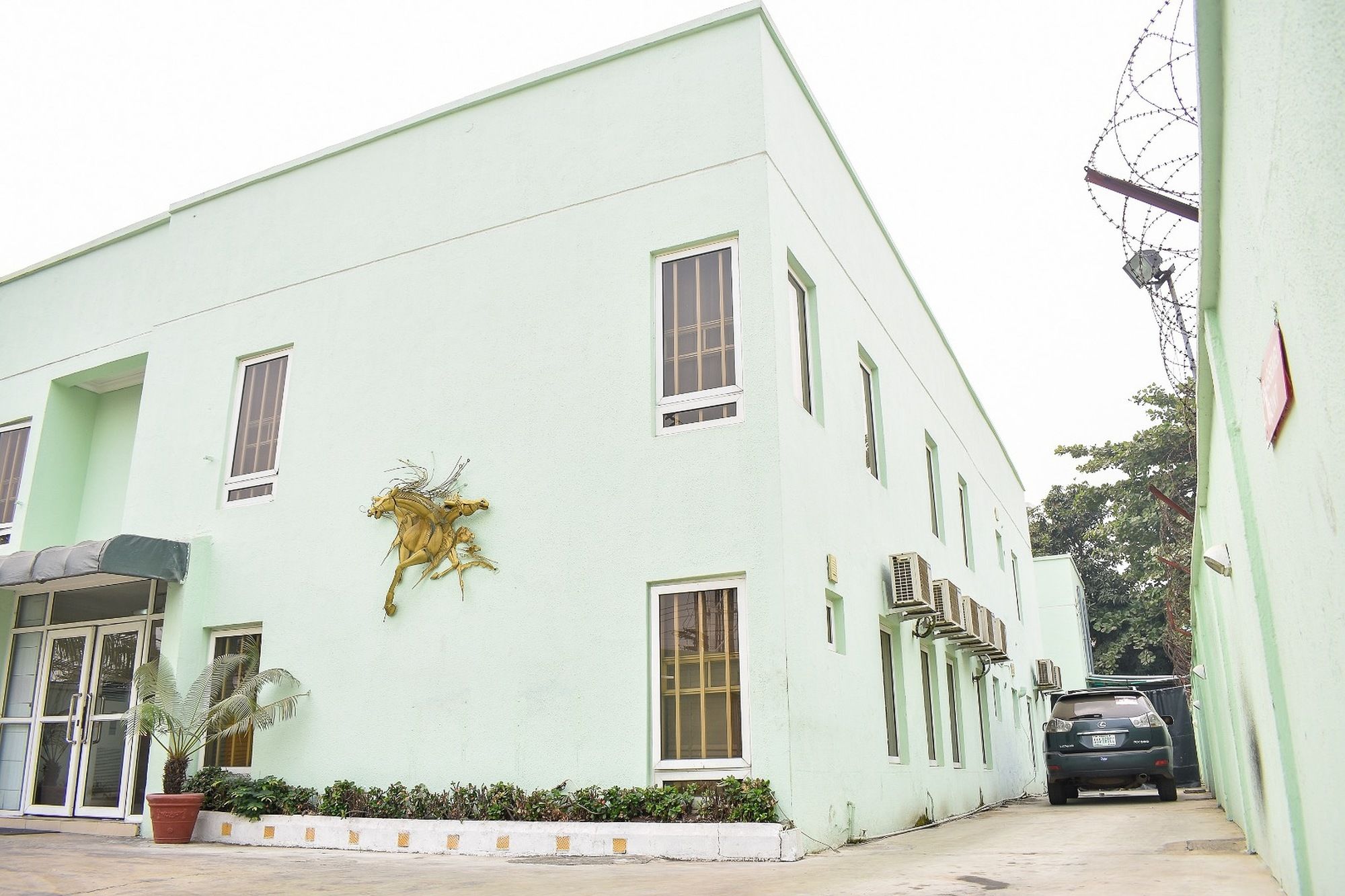 Фото отеля 1