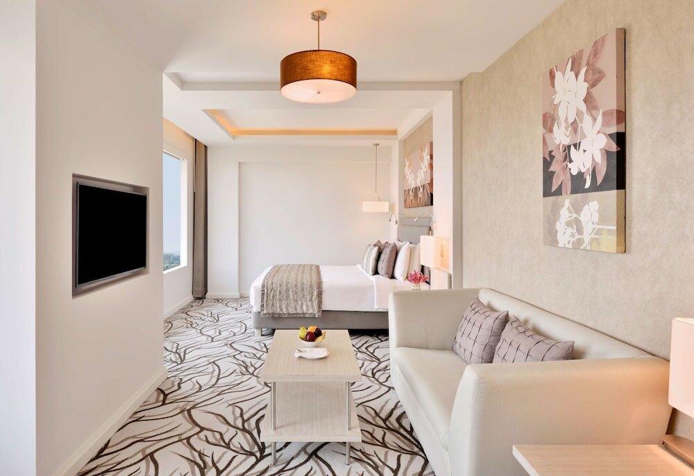 Фото Radisson Blu Bengaluru Outer Ring Road